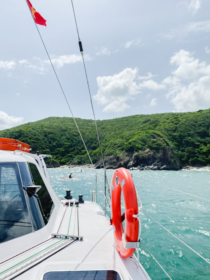 crewed-private-yacht-charters-in-nha-trang-vietnam